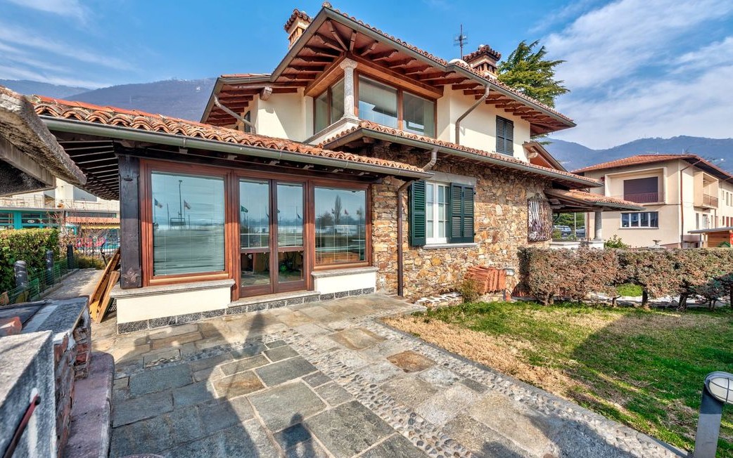 Incantevole Villa Fronte Lago Di Como, Lombardia