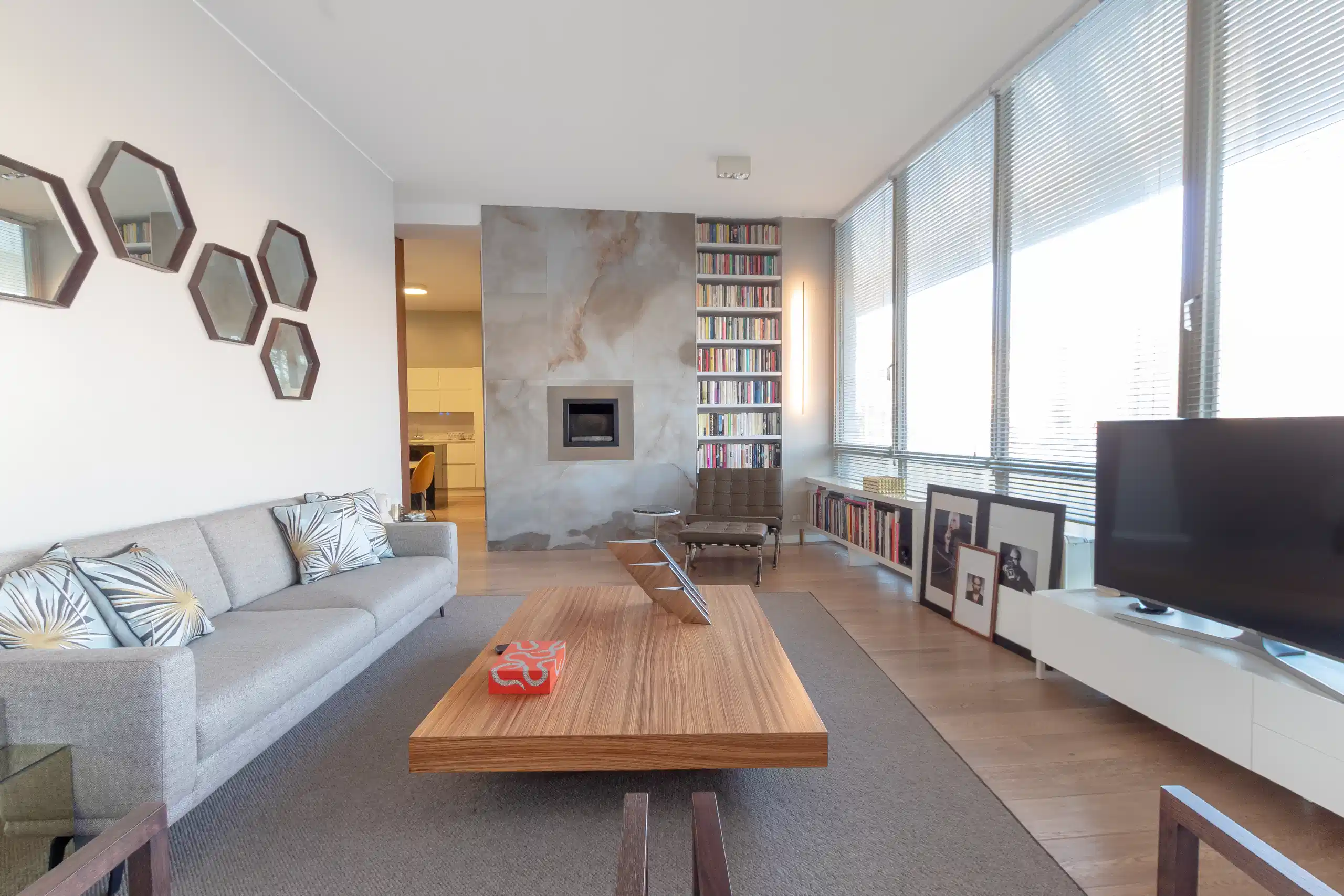 Luminoso E Moderno Appartamento Ristrutturato Vicino Al Centro – Milano