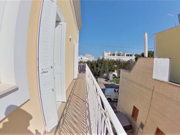 Abitazione Indipendente Con Vista Mare Nel Cuore Di Pezze Di Greco