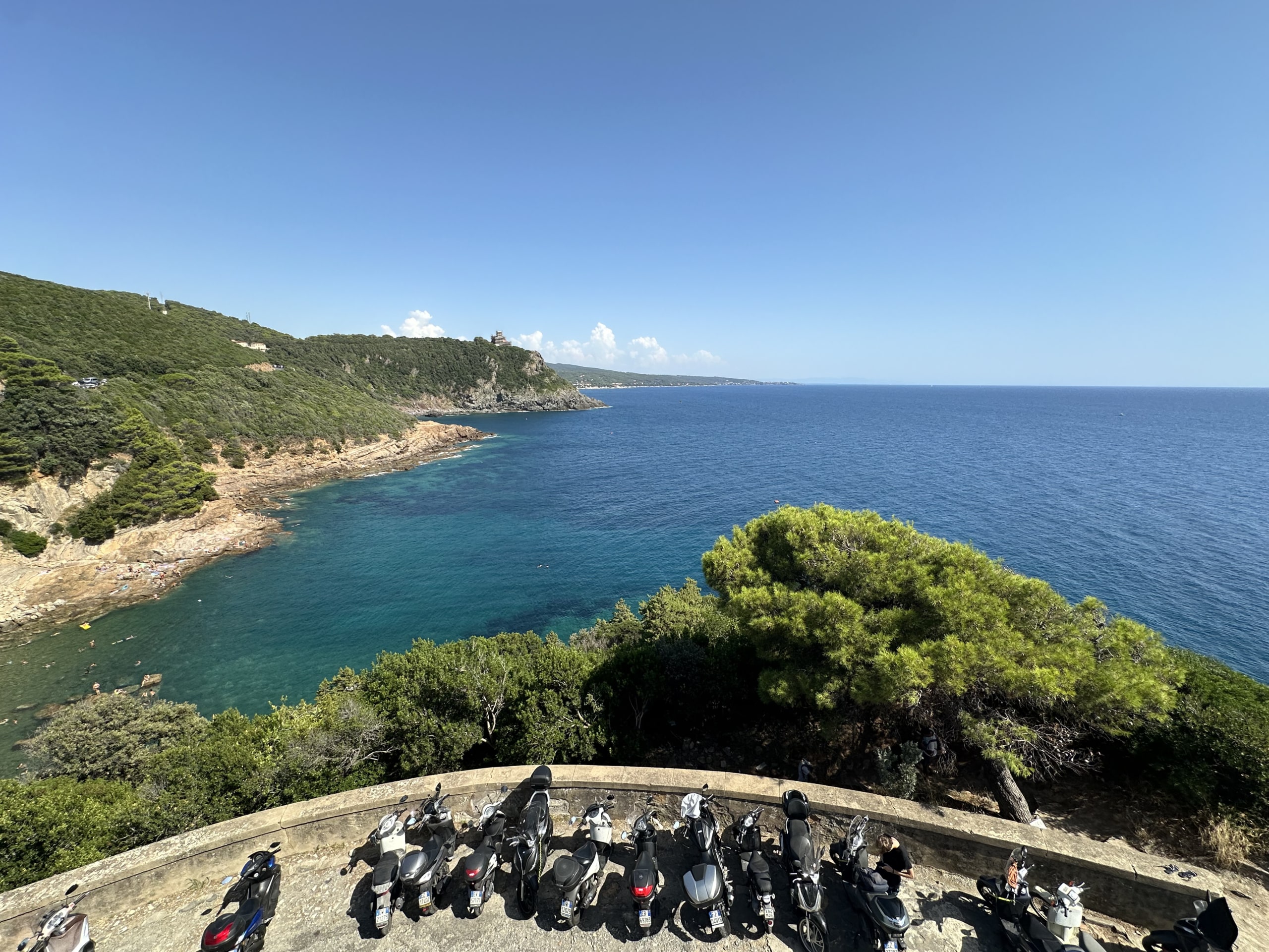 Albergo In Posizione Panoramica Sul Litorale Di Livorno