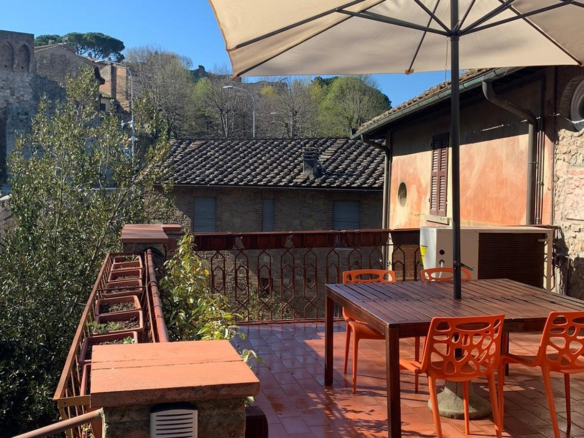 Flat With Terrace In The Heart Of San Gimignano