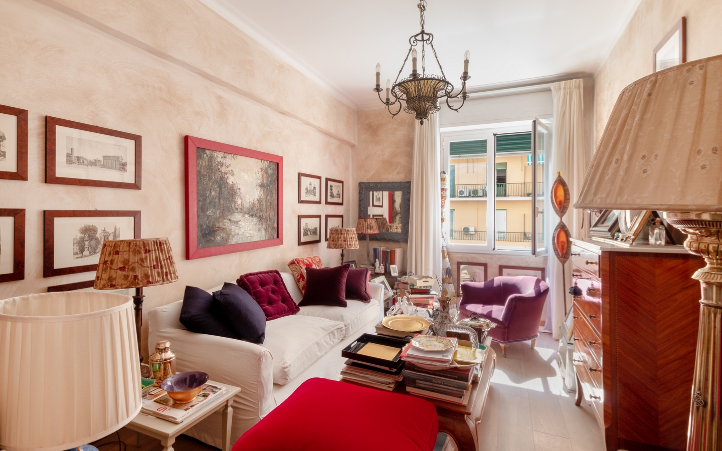 Appartamento Ristrutturato di 80 mq Posto al Secondo Piano con Ascensore – Genova Foce