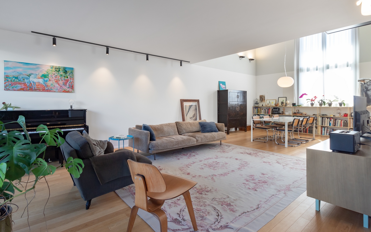 Arioso Loft Di Design Con Giardino Nel Quartiere Di Nolo, Milano