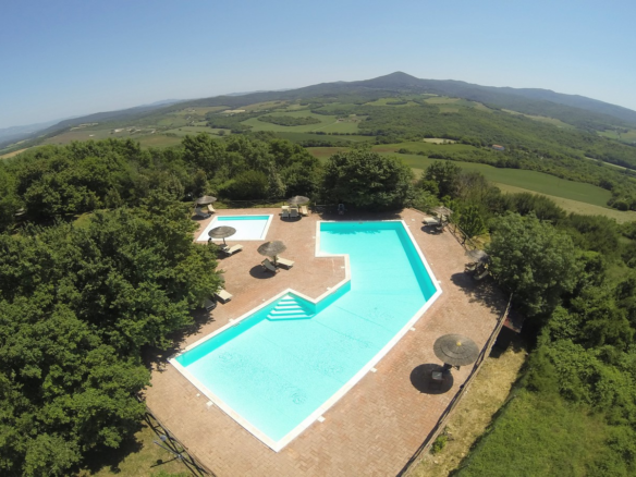 Stenby med pool i hjärtat av Toscana