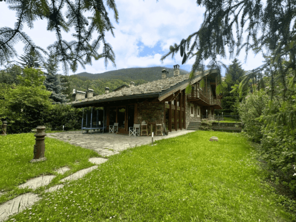 Chalet Moderno Nel Cuore Di Courmayeur Con Vista Sul Monte Bianco