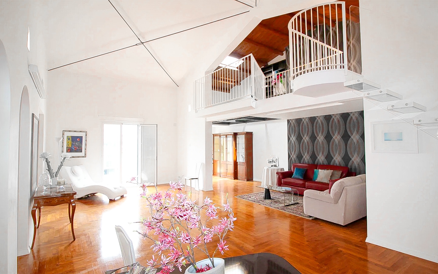 Elegante Proprietà Con Vista Panoramica Sulla Valle Di Santa Domenica, Sicilia