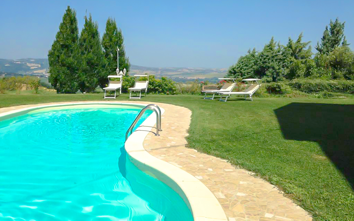 Elegante Villa Con Due Piscine, Parco Privato E Vista Panoramica A Montelabbate, Tra Pesaro E Urbino