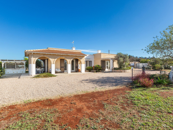 Elegante Villa Vista Mare Con Piscina A Pescoluse