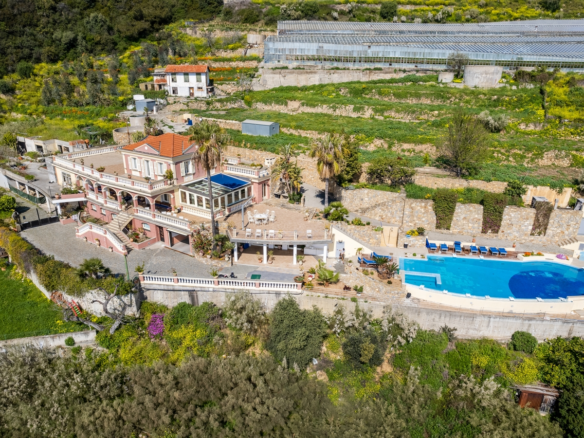 Esclusiva Villa Con Vista Mare Panoramica E Piscina A Ospedaletti