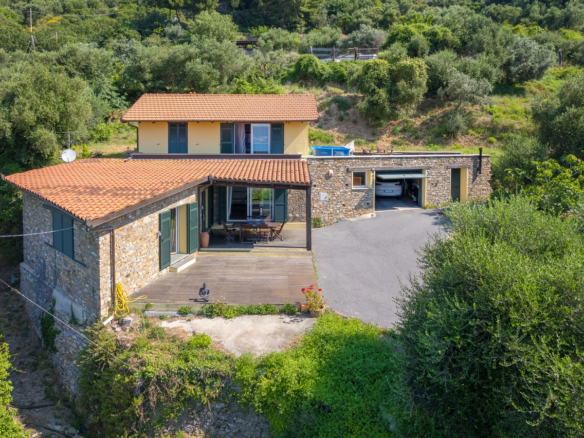 Panoramicissima Villetta sulle Colline di Alassio