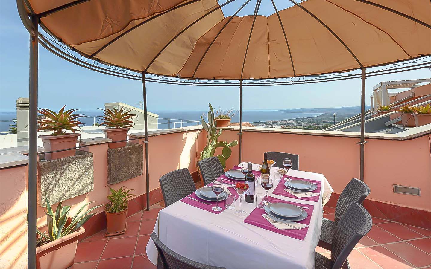 Spazioso Attico Panoramico In Vendita A Taormina, Sicilia