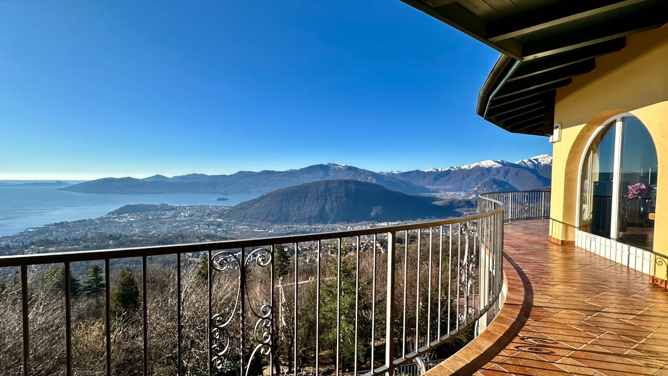 Splendida Villa Con Meravigliosa Vista Lago, Piscina Riscaldata E Giardino A Verbania