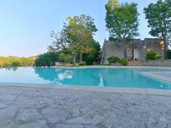 Suggestiva Villa In Pietra Ristrutturata Con Piscina
