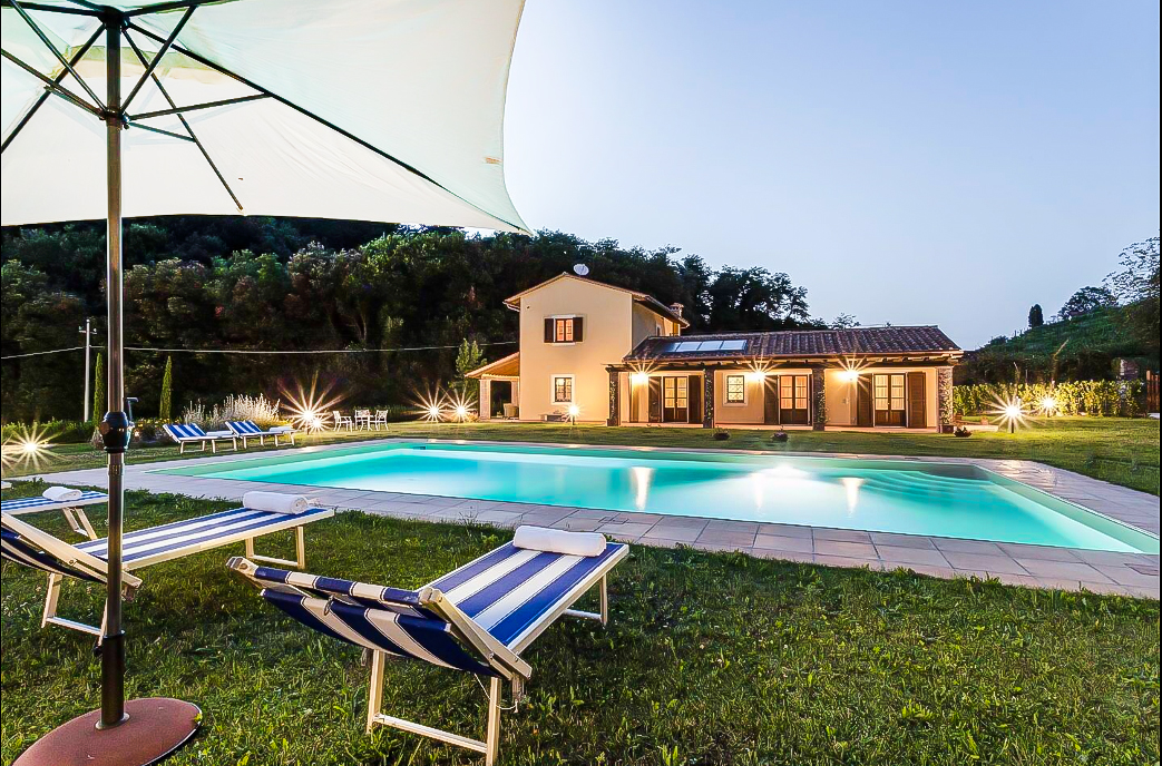 Villa With Pool And Large Garden In Lucca