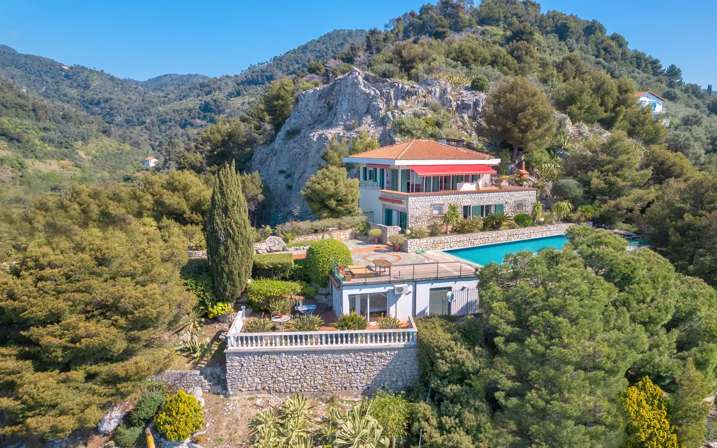Villa Con Piscina, Grande Parco E Vista Mozzafiato Sulla Costa Francese