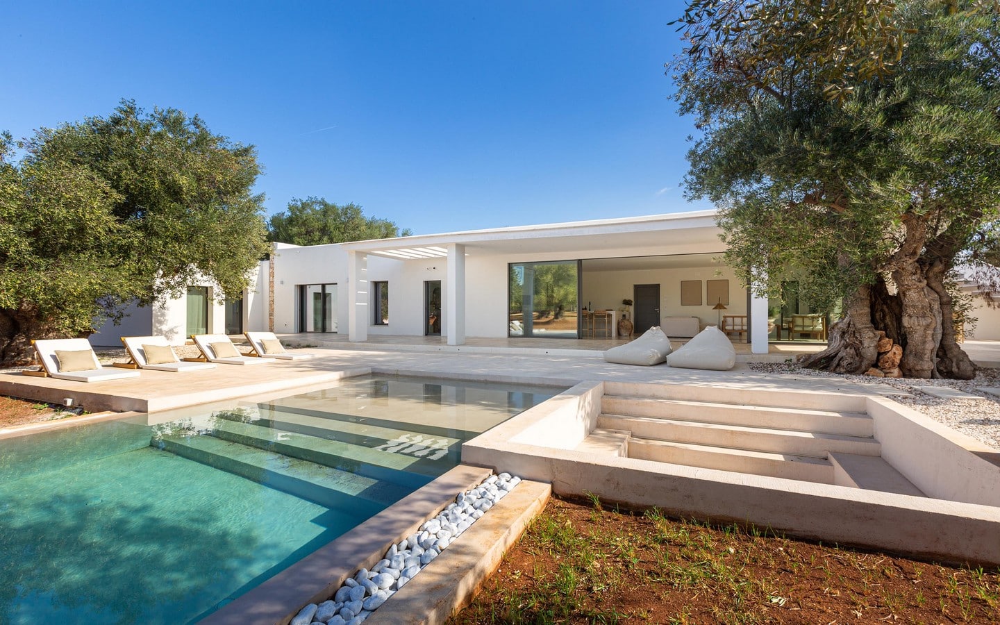 Traumvilla mit Pool, 2 Dependancen und Fitnessbereich in Carovigno, Apulien