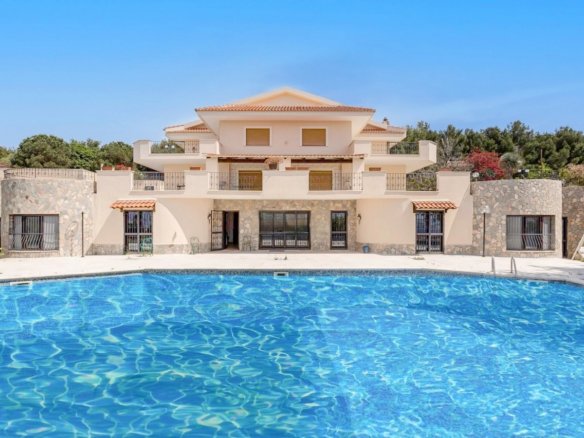 Villa Di Prestigio Con Vista Panoramica A Ganzirri