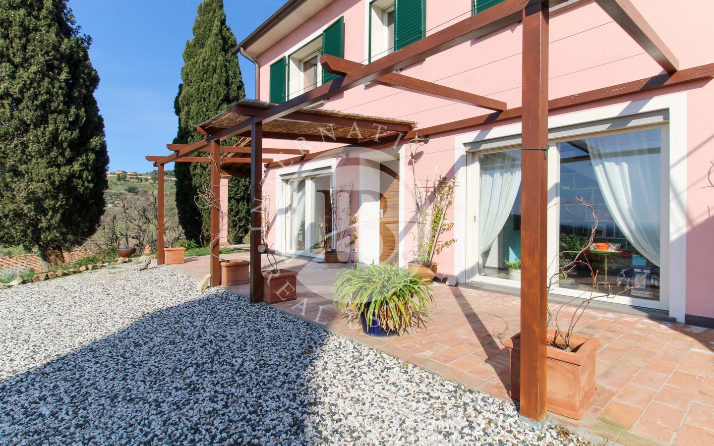 Piscina A Sfioro E Dependance Nella Campagna Toscana