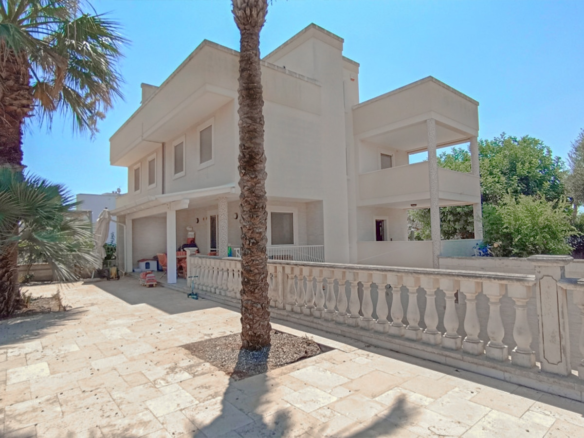 Villa Indipendente A 200 Metri Dal Mare