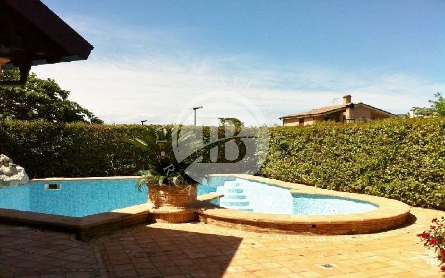 Villa Indipendente Con Piscina, Pineto, Abruzzo