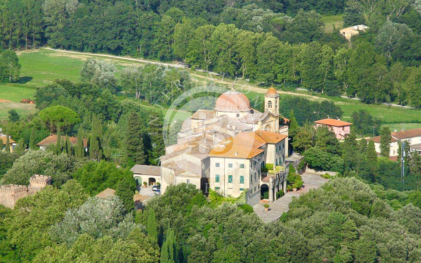 Teatro e Torri a Palaia