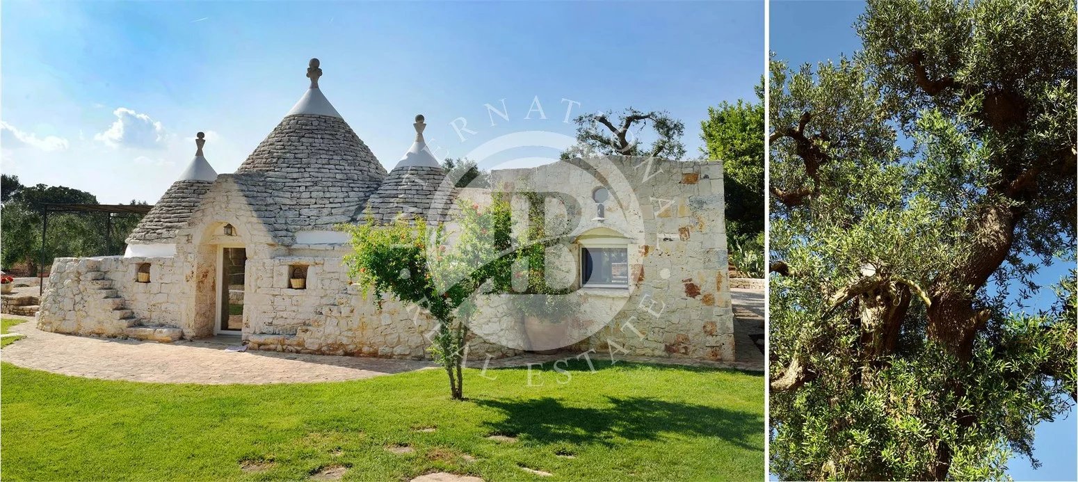 Due Magnifici Complessi Di Trulli Con Piscina – San Vito Dei Normanni (Puglia)