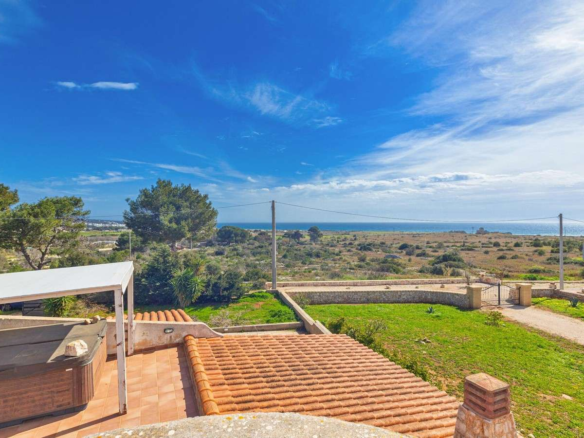 Tipica Villa Vista Mare Con Dependance E Vasca Idromassaggio - Pescoluse