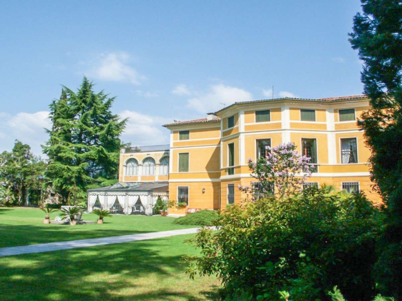 Villa Storica Con Parco Nei Pressi Di Bassano Del Grappa