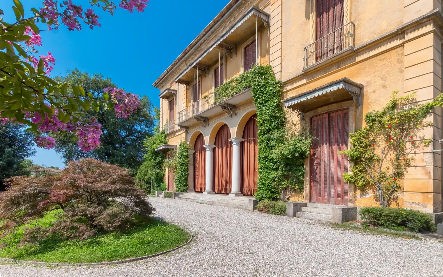 Historic Villa With Large Park In The Frame Of The Brianza Lakes