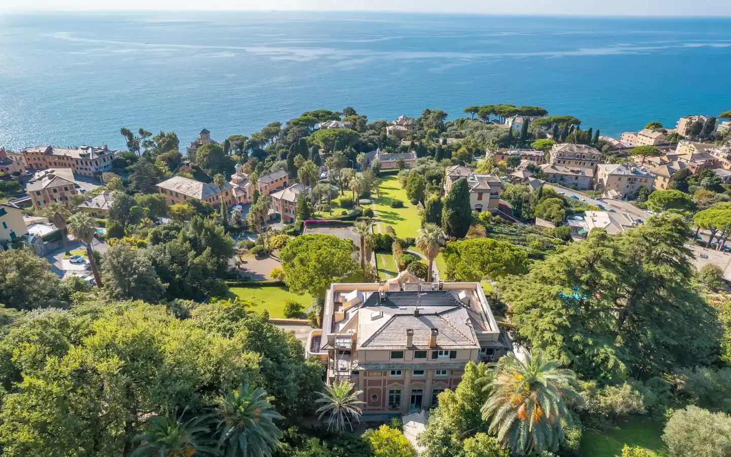 Residenze Di Prestigio In Villa Storica Con Piscina Panoramica E Parco Privato Nel Golfo Paradiso, Liguria