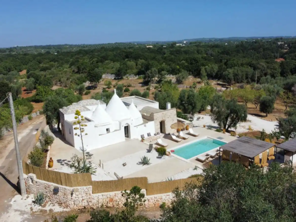 DI 20 Complesso di Trulli in vendita a Ostuni