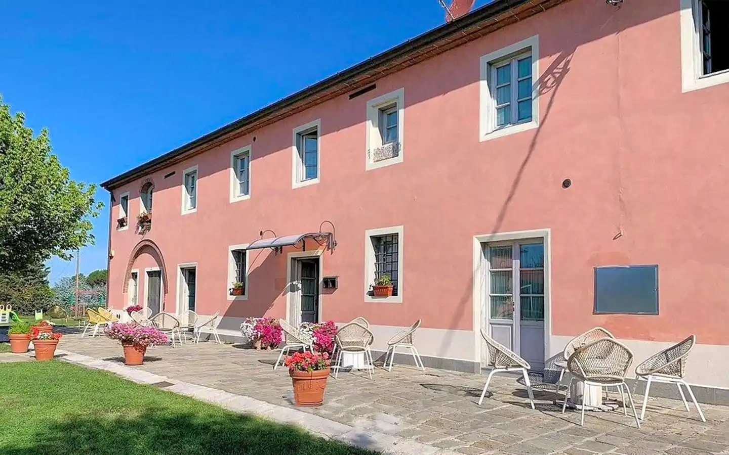 Rustico Met Zwembad En Grond, Altopascio, Lucca, Toscane