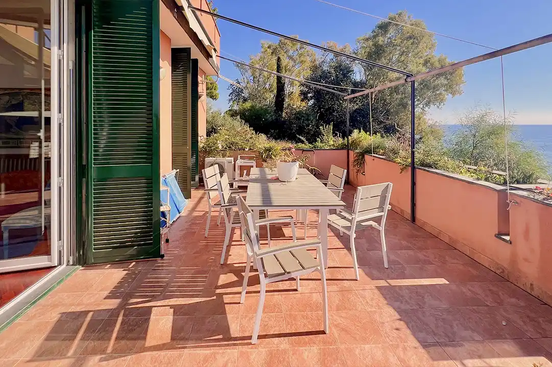 Appartamento Frontemare Con Vista Mozzafiato, Piani D’Invrea, Varazze