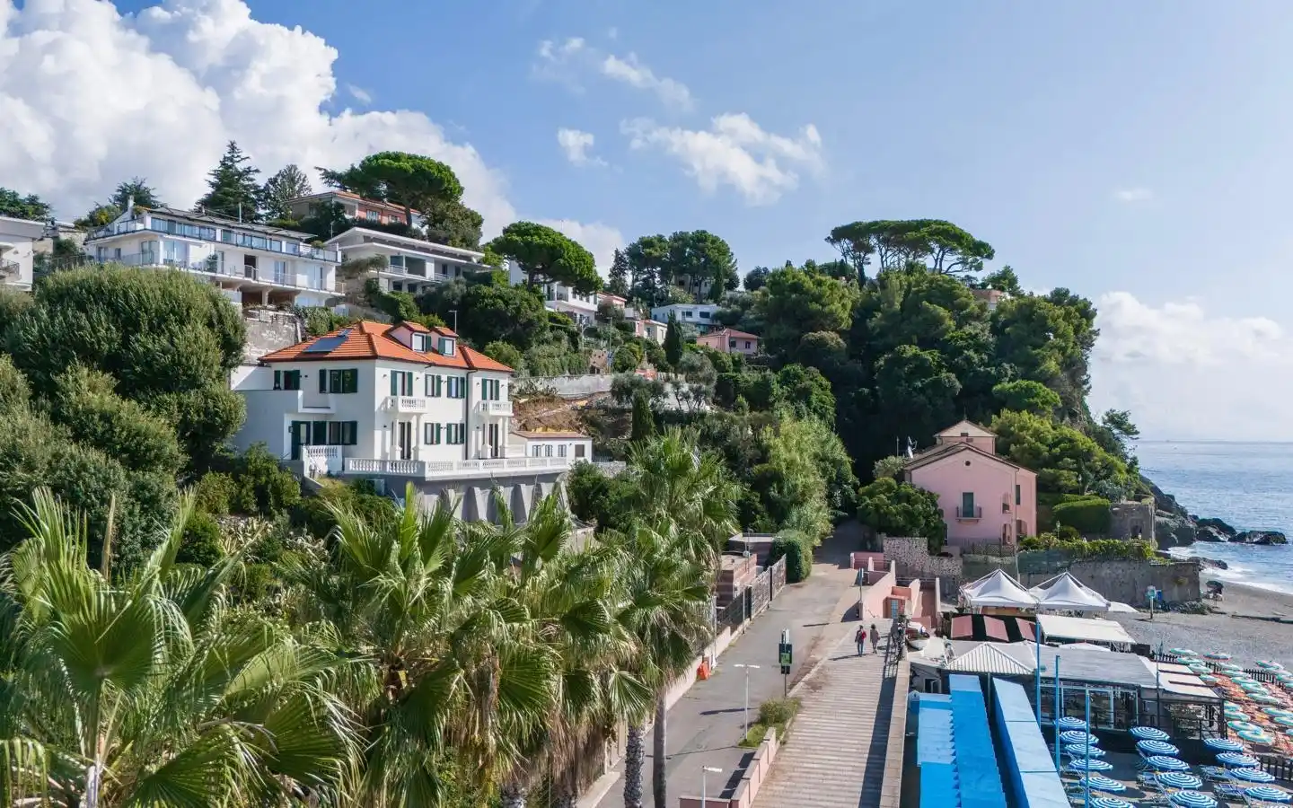 Luksusvilla ved havet i Albisola Superiore