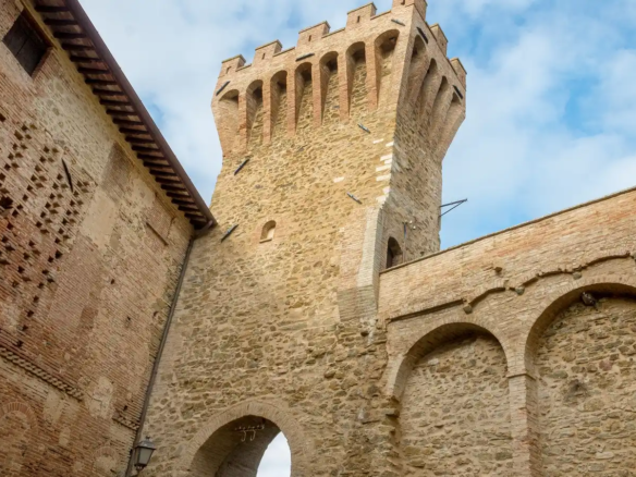 IB 778 Замок с землей в сельской местности Умбрии (1)