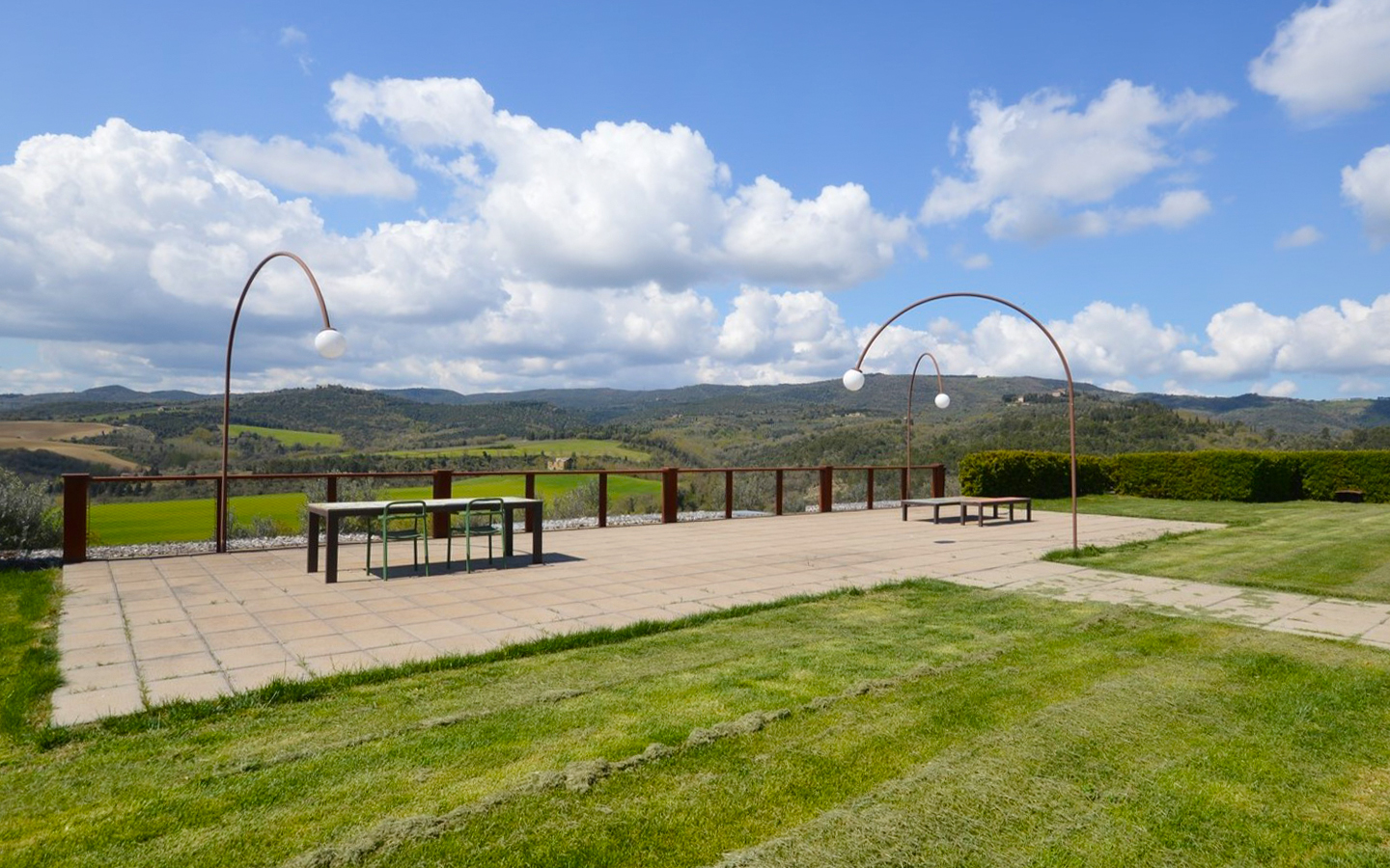 Oliemølle og olivenlund med panoramaudsigt i Umbrien